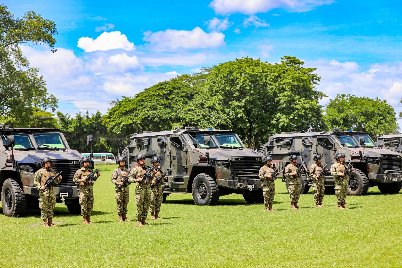 avanza-modernizacion-y-equipamiento-de-los-equipos-de-seguridad-en-la-guerra-contra-pandillas