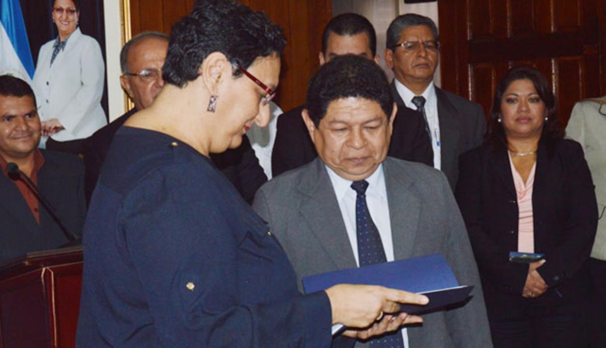 fmln-sostuvo-mas-de-13-reuniones-con-peligrosos-pandilleros-en-la-asamblea-legislativa