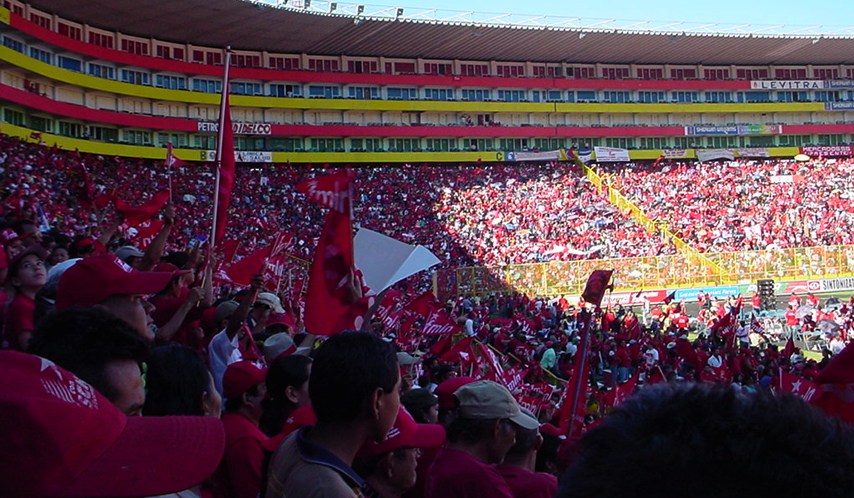 FMLN podría gastar más de un millón y medio en convención del domingo para movilizar personas fmln-podria-gastar-mas-de-un-millon-y-medio-en-convencion-del-domingo-para-movilizar-personas