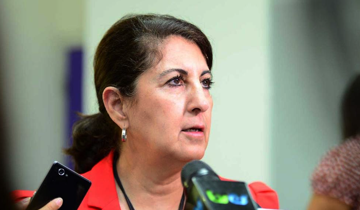 Hija de Schafik Handal pasa de ser Viceministra a “investigadora” con mismo sueldo para blindarla hija-de-schafik-handal-pasa-de-ser-viceministra-a-investigadora-con-mismo-sueldo-para-blindarla