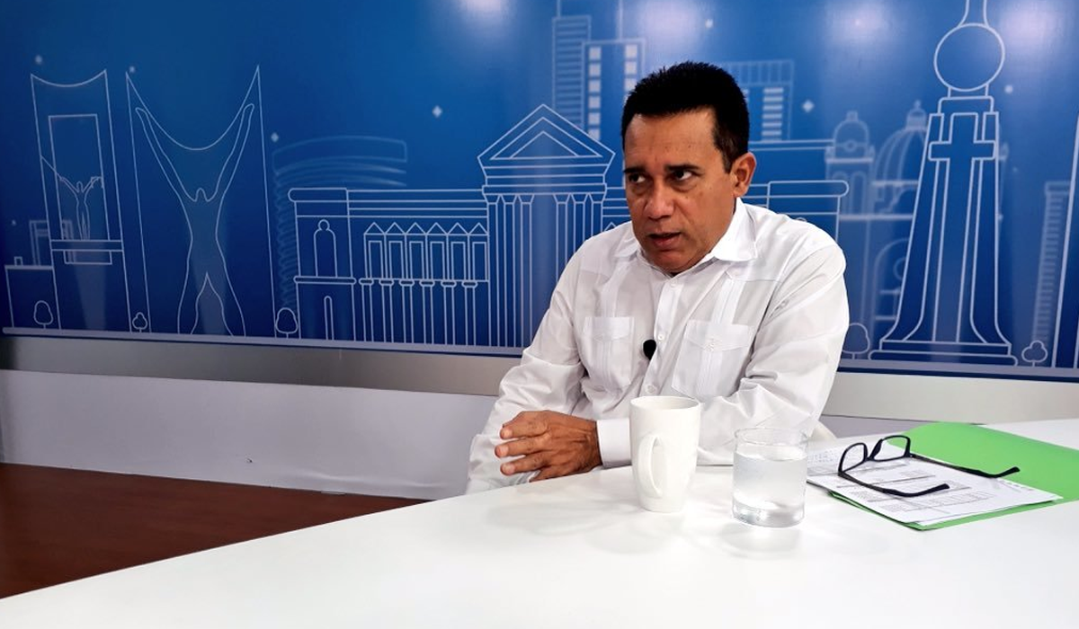 Ministro de Gobernación, señalado de pactar con pandillas, buscará dirigir el FMLN ministro-de-gobernacion-senalado-de-pactar-con-pandillas-buscara-dirigir-el-fmln