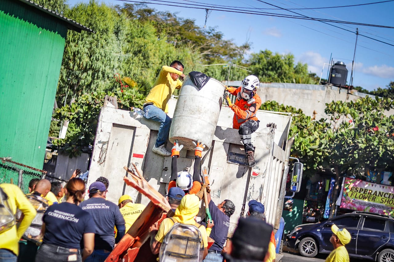 se-han-retirado-mas-de-1500-toneladas-de-desechos-solidos-en-soyapango