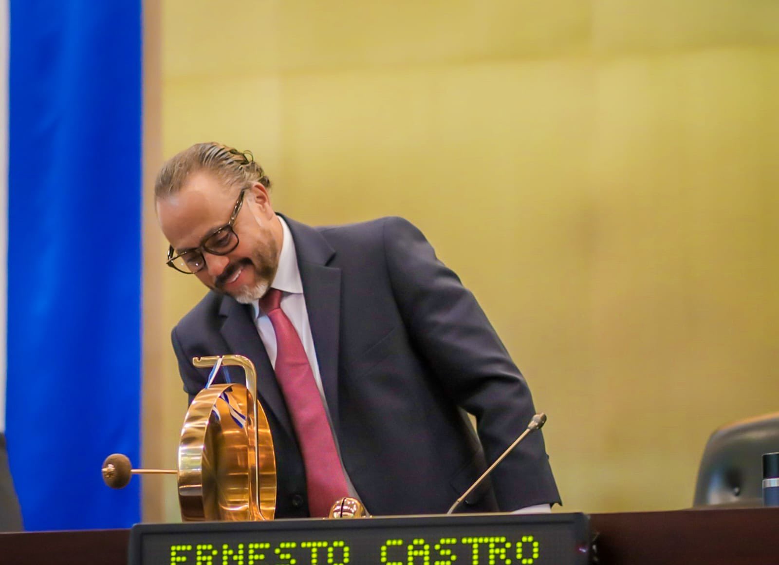 ernesto-castro-cuestiona-a-periodistas-opositores-por-descalificar-el-regimen-de-excepcion