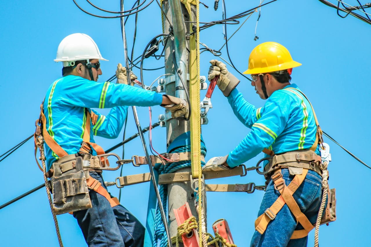 mas-de-400-salvadorenos-fueron-beneficiados-con-la-iluminacion-de-nueva-trinidad-chalatenango