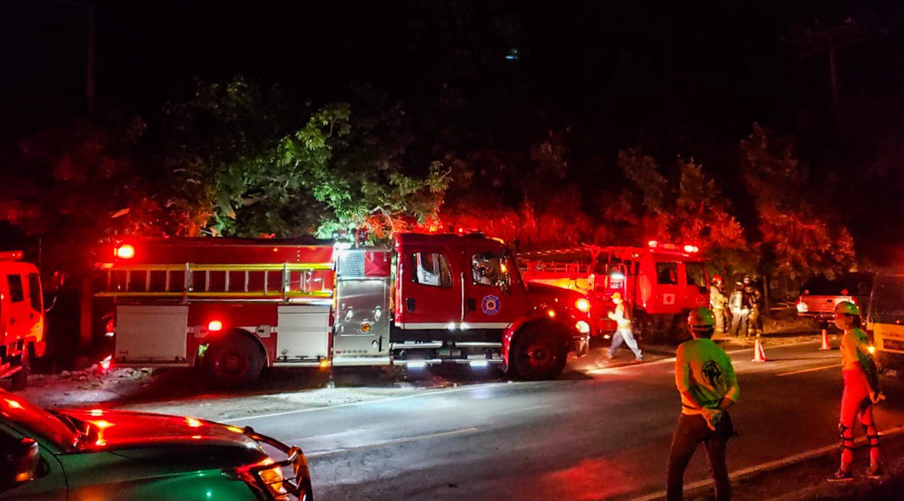 Iniciarán hoy las investigaciones para determinar las causas del incendio en exfábrica de Baterías Récord iniciaran-hoy-las-investigaciones-para-determinar-las-causas-del-incendio-en-exfabrica-de-baterias-record