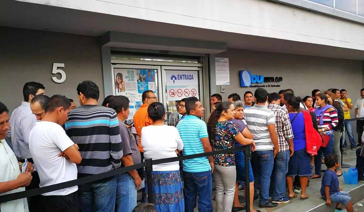 Aprueban $500 mil dólares para que salvadoreños sigan renovando DUI gratuitamente aprueban-500-mil-dolares-para-que-salvadorenos-sigan-renovando-dui-gratuitamente
