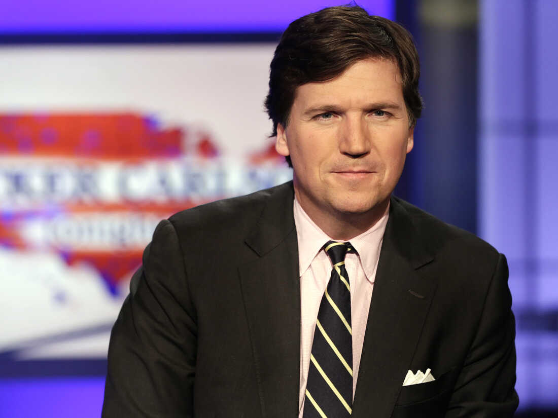 tucker-carlson-recibe-apoyo-masivo-tras-ser-separado-de-fox-news