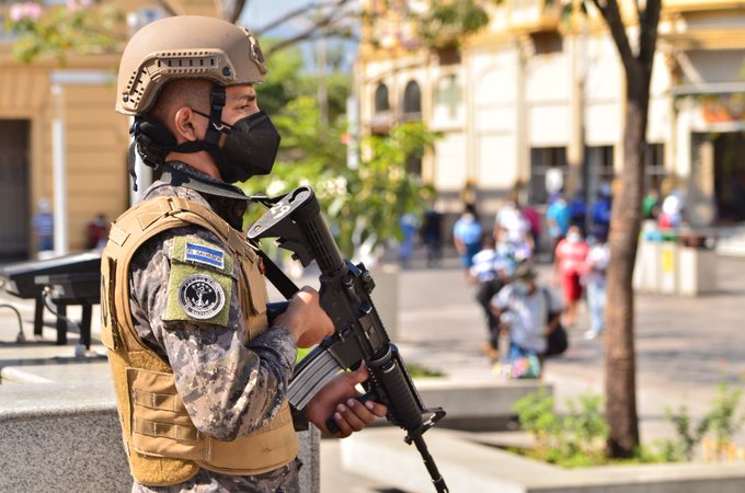 Militares, en primera línea contra la pandemia, inician hoy el proceso de inmunización del COVID19 militares-en-primera-linea-contra-la-pandemia-inician-hoy-el-proceso-de-inmunizacion-del-covid19