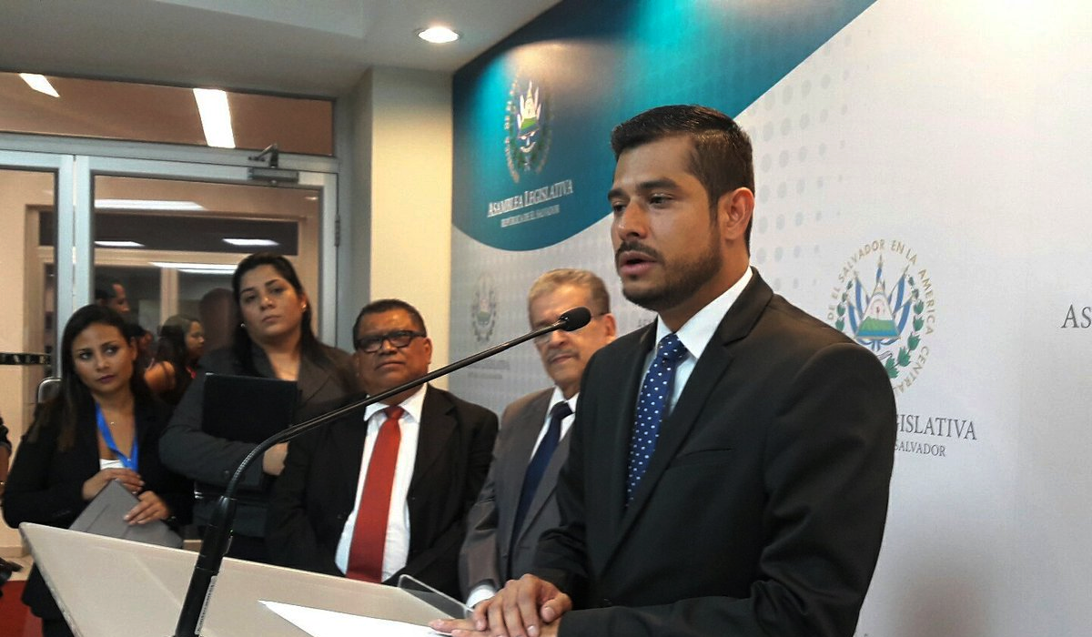 Ministro de Hacienda podría ser acusado de Omisión por no perseguir a los evasores de impuestos ministro-de-hacienda-podria-ser-acusado-de-omision-por-no-perseguir-a-los-evasores-de-impuestos