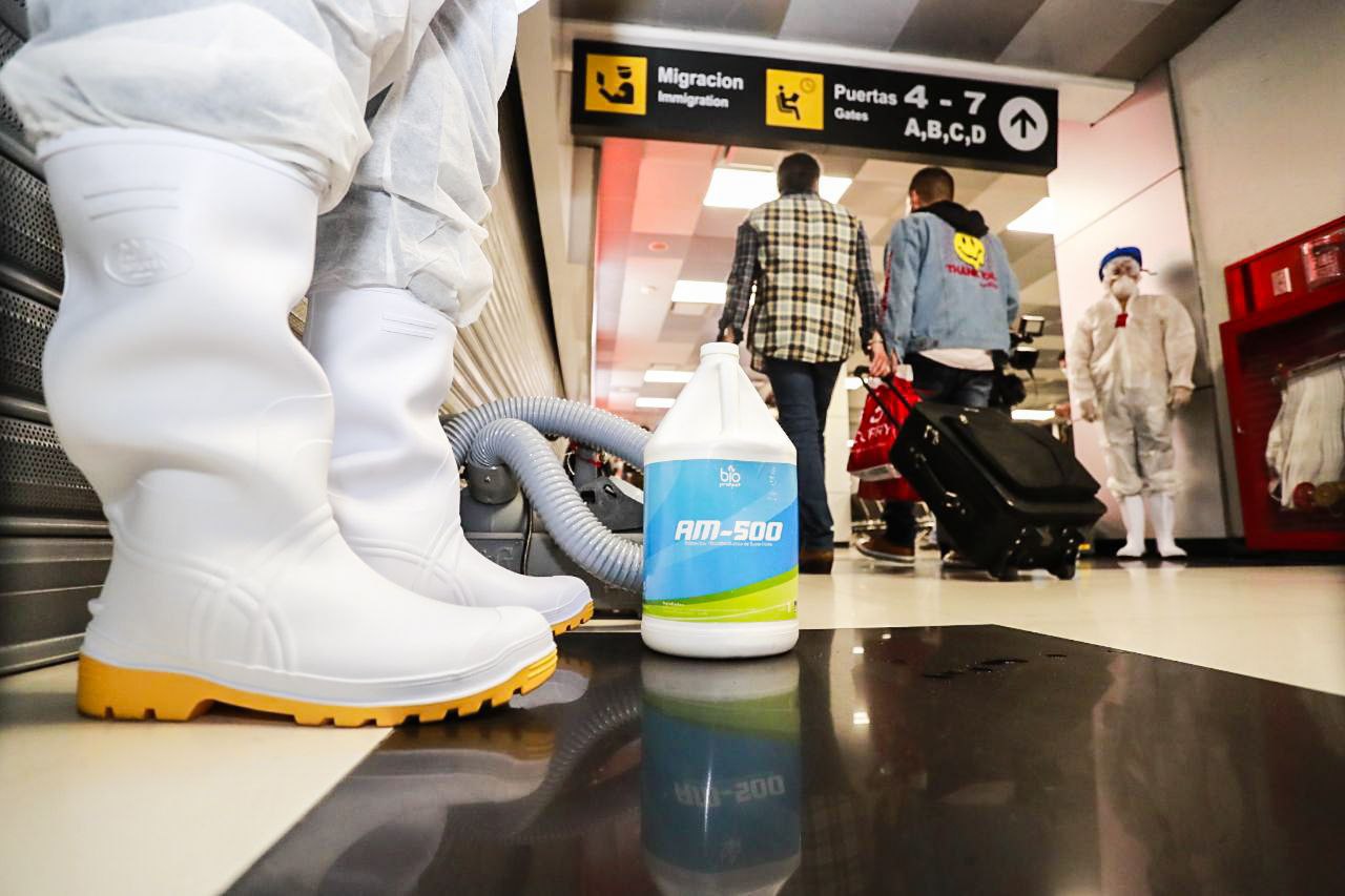 Finaliza sanitización en el Aeropuerto Internacional para prevenir el Coronavirus finaliza-sanitizacion-en-el-aeropuerto-internacional-para-prevenir-el-coronavirus