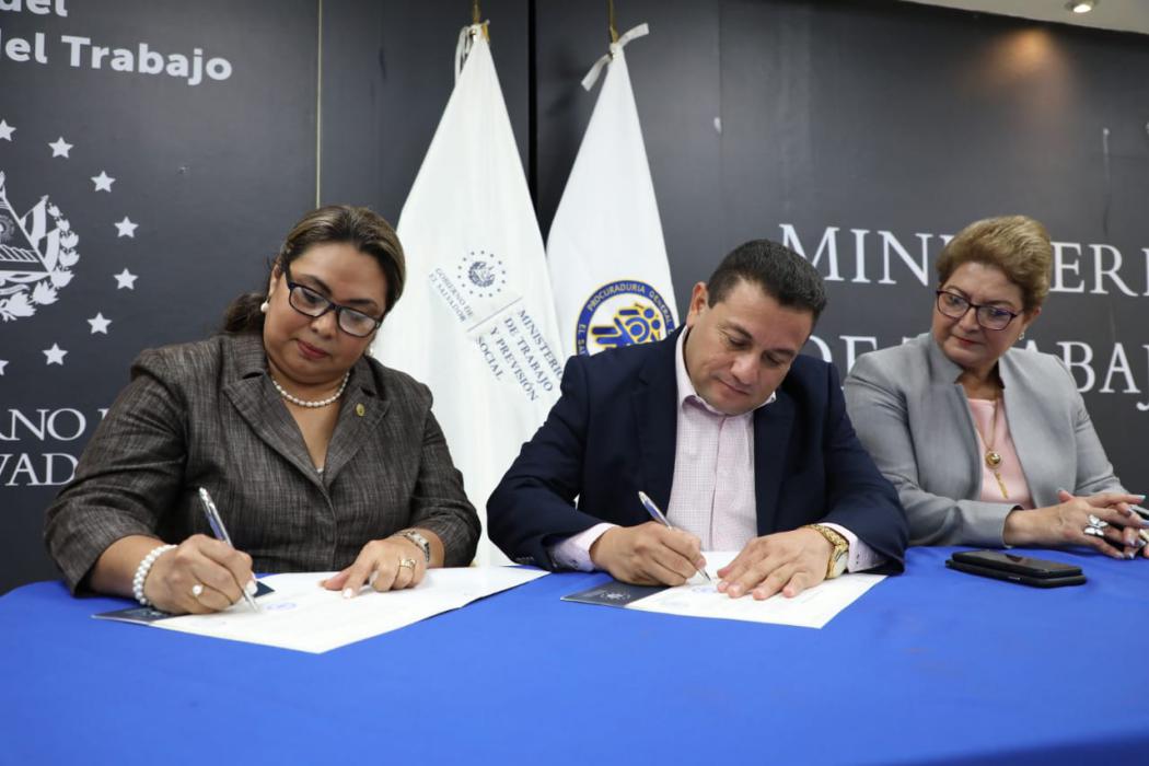 mintrab-y-pgr-firman-convenio-para-atender-denuncias-laborales