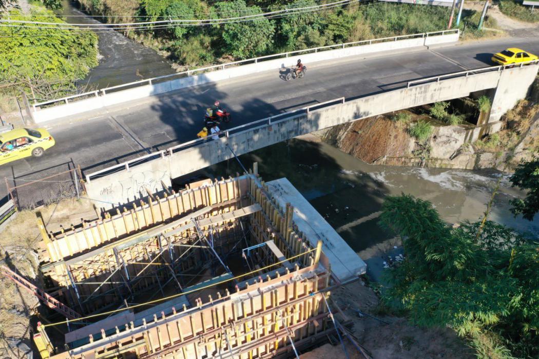 Obras Públicas continúa ampliación del puente en Calle Antigua a Soyapango obras-publicas-continua-ampliacion-del-puente-en-calle-antigua-a-soyapango