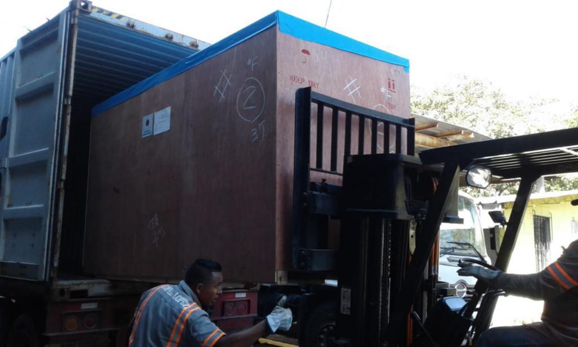 obras-publicas-recibe-donacion-de-maquinaria-de-japon
