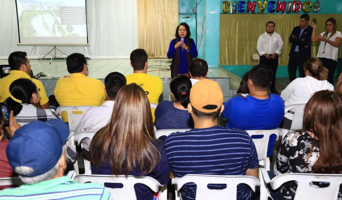 Funcionarios se reúnen con habitantes de residencial Santa Lucía funcionarios-se-reunen-con-habitantes-de-residencial-santa-lucia