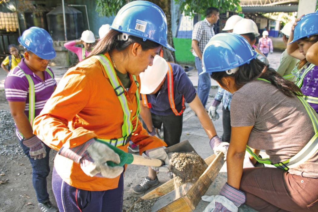 MOP y FOMILENIO II finalizan curso de albañilería para mujeres y jóvenes mop-y-fomilenio-ii-finalizan-curso-de-albanileria-para-mujeres-y-jovenes