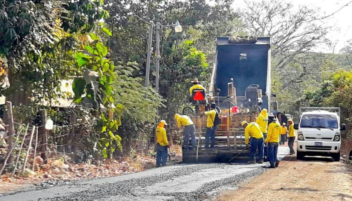 MOP mejora calles de acceso abandonadas en varios puntos del país mop-mejora-calles-de-acceso-abandonadas-en-varios-puntos-del-pais