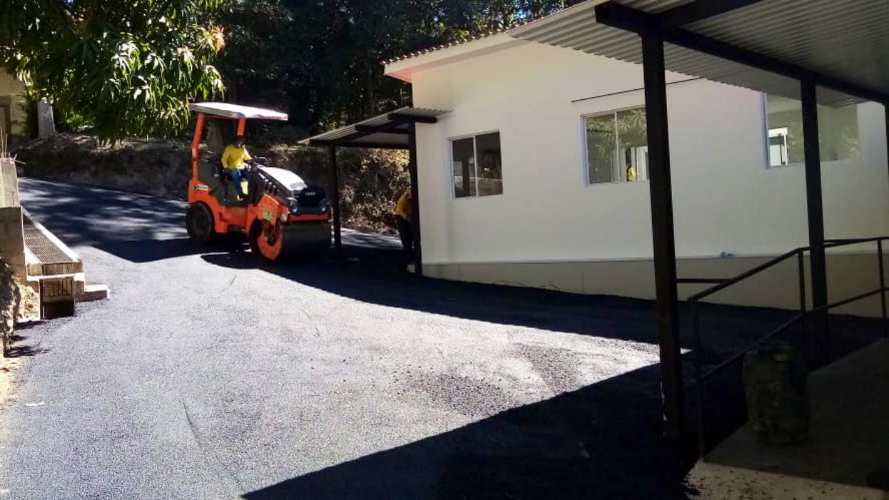 mop-pavimenta-accesos-vehiculares-de-nueva-area-del-hospital-saldana