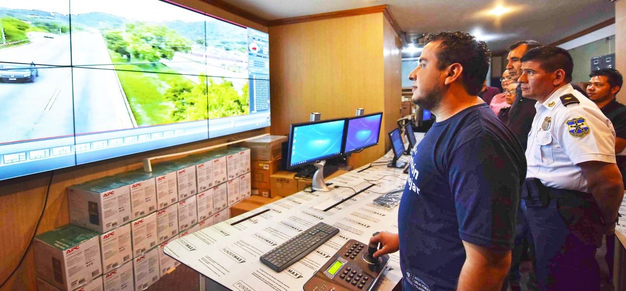 Iniciaran cableado, iluminación y sistema de vigilancia en Autopista a Comalapa iniciaran-cableado-iluminacion-y-sistema-de-vigilancia-en-autopista-a-comalapa