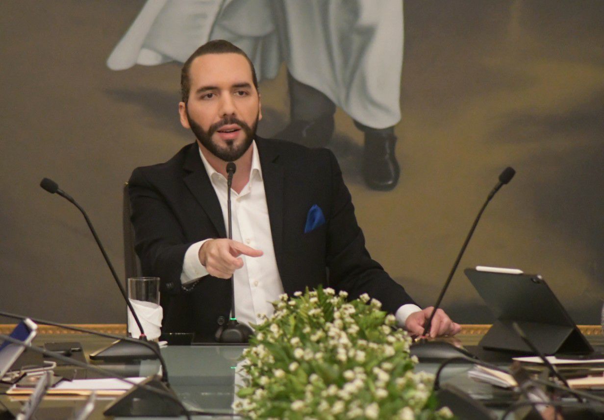 Presidente Bukele: Hay que combatir el nepotismo de todos los diputados, de todos los partidos presidente-bukele-hay-que-combatir-el-nepotismo-de-todos-los-diputados-de-todos-los-partidos