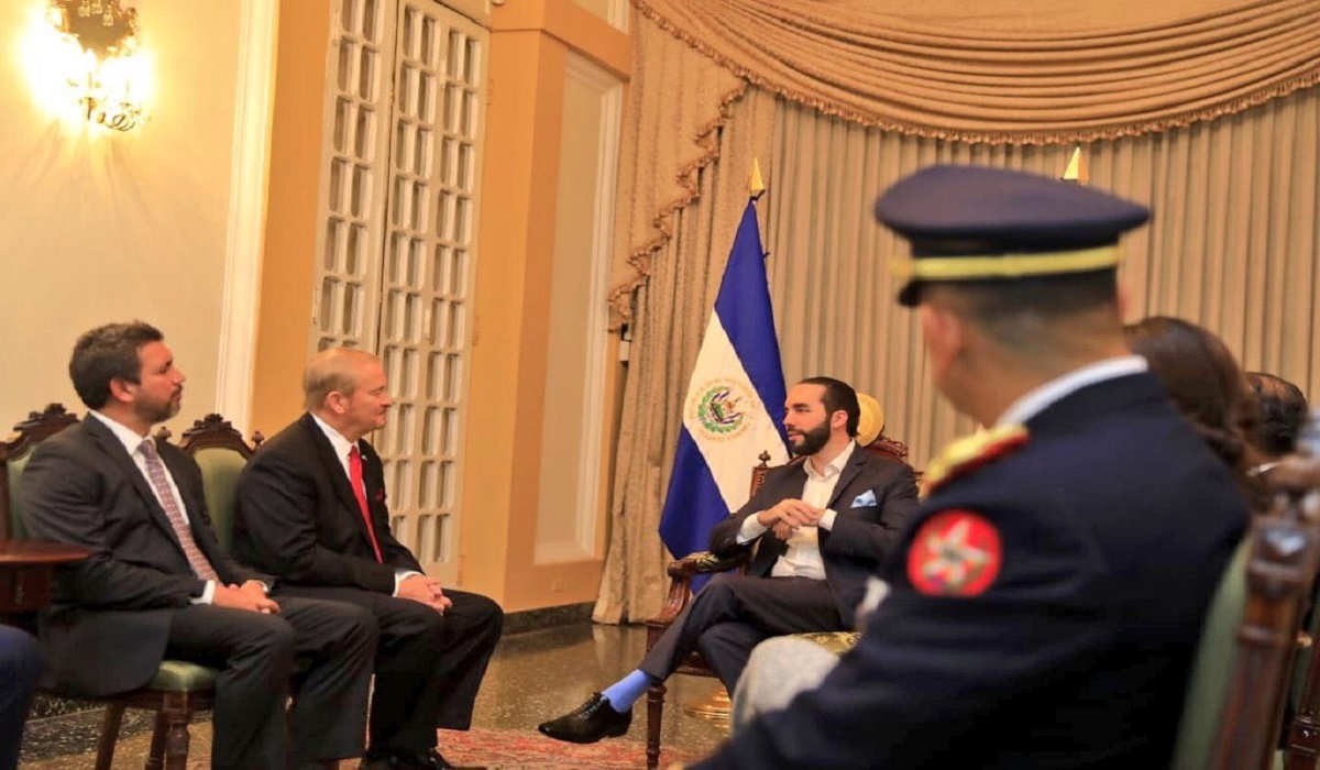 Presidente Bukele recibe credenciales de embajadores de EE.UU, Francia y Reino Unido presidente-bukele-recibe-credenciales-de-embajadores-de-eeuu-francia-y-reino-unido