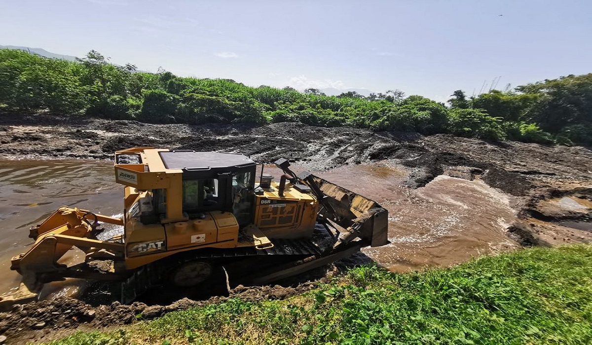 MOP realiza obras de mitigación de riesgo en río Colón mop-realiza-obras-de-mitigacion-de-riesgo-en-rio-colon