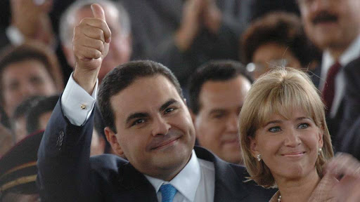 Fiscalía exige que el expresidente Antonio Saca y su esposa Ana Ligia Mixco de Saca devuelvan $4.5 millones al Estado fiscalia-exige-que-el-expresidente-antonio-saca-y-su-esposa-ana-ligia-mixco-de-saca-devuelvan-45-millones-al-estado