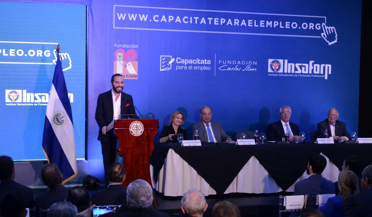 nayib-bukele-y-carlos-slim-firman-alianza-para-potenciar-el-empleo-en-el-salvador