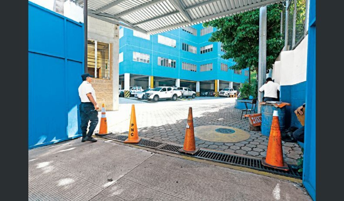 Allanan clínica de PNC por robo de medicamentos allanan-clinica-de-pnc-por-robo-de-medicamentos