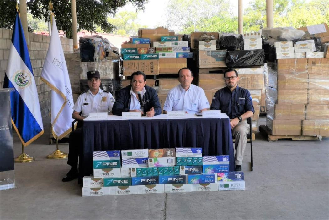 Autoridades destruyen más de 148 mil cigarrillos de contrabando autoridades-destruyen-mas-de-148-mil-cajetillas-de-cigarrillos-de-contrabando