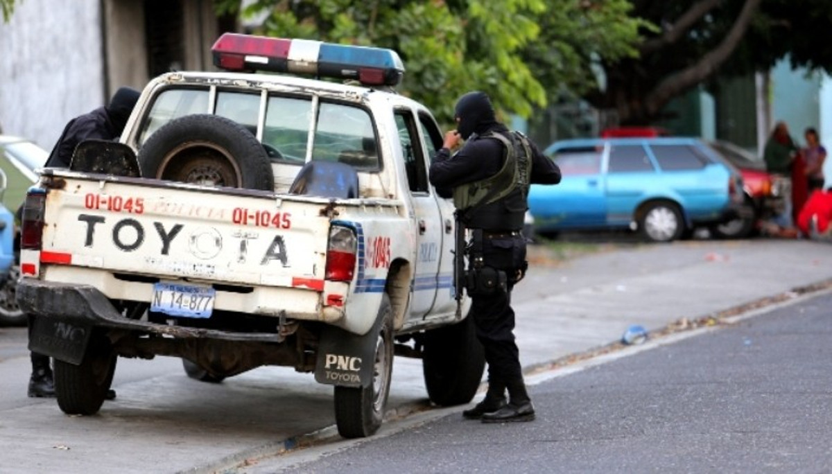 pandilleros-ametrallan-patrulla-de-agentes-de-la-pnc