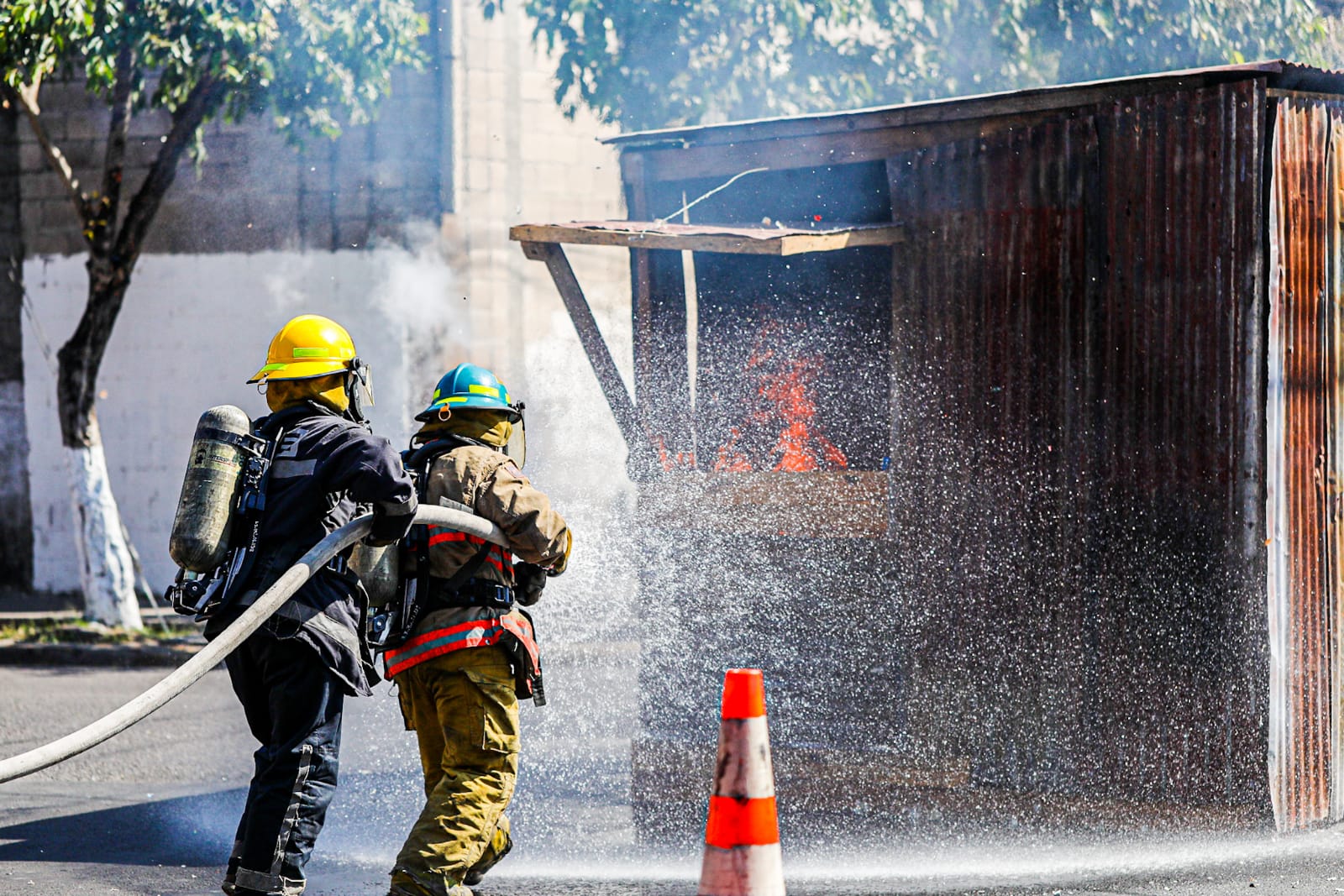 proteccion-civil-efectua-simulacro-de-incendio-por-polvora