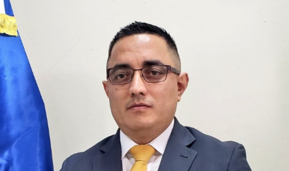 Procurador de DD.HH. admite que financiaba al FMLN procurador-de-ddhh-admite-que-financiaba-al-fmln