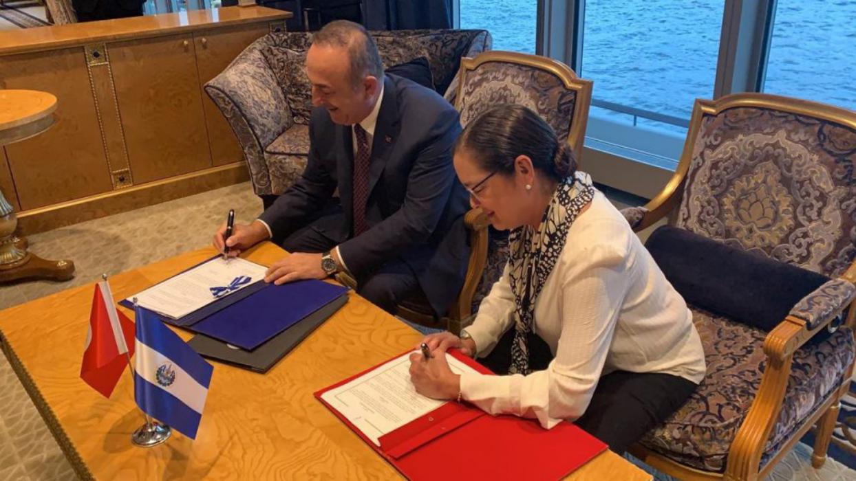 Gobierno y Turquía firman acuerdo para reforzar educación de los salvadoreños gobierno-y-turquia-firman-acuerdo-para-reforzar-educacion-de-los-salvadorenos