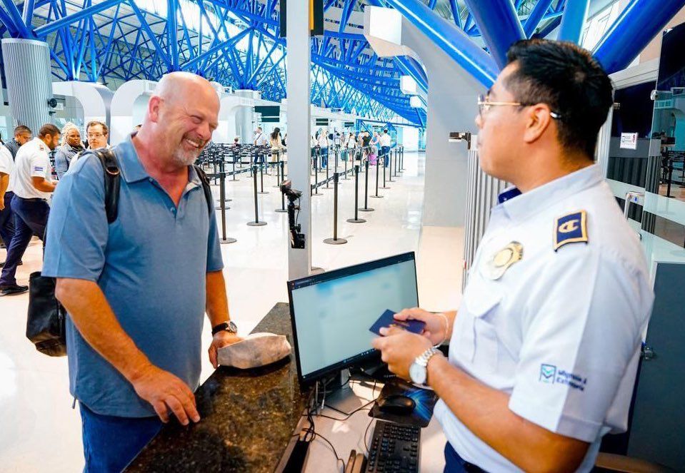 rick-harrison-estoy-tan-feliz-de-estar-aqui-en-el-salvador