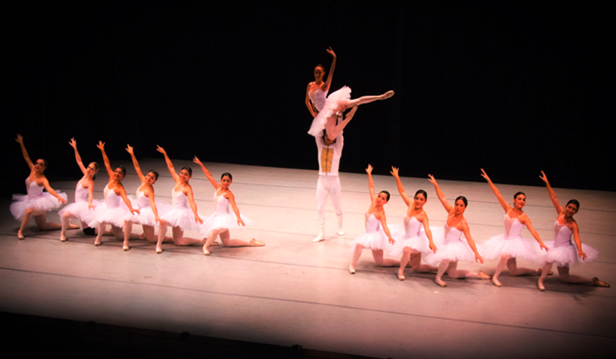 hoy-gran-lanzamiento-del-ballet-de-san-salvador