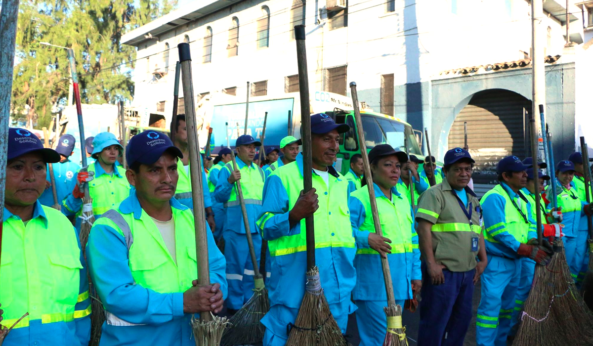 alcaldia-de-san-salvador-recogio-420-toneladas-de-basura-luego-de-festividades-de-fin-de-ano-en-la-capital