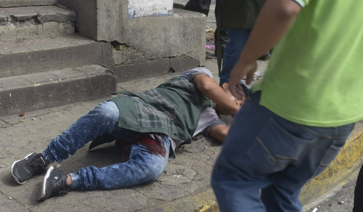 disturbios-en-santa-tecla-dejan-al-menos-un-fallecido-y-50-lesionados-tras-enfrentamiento-con-camst