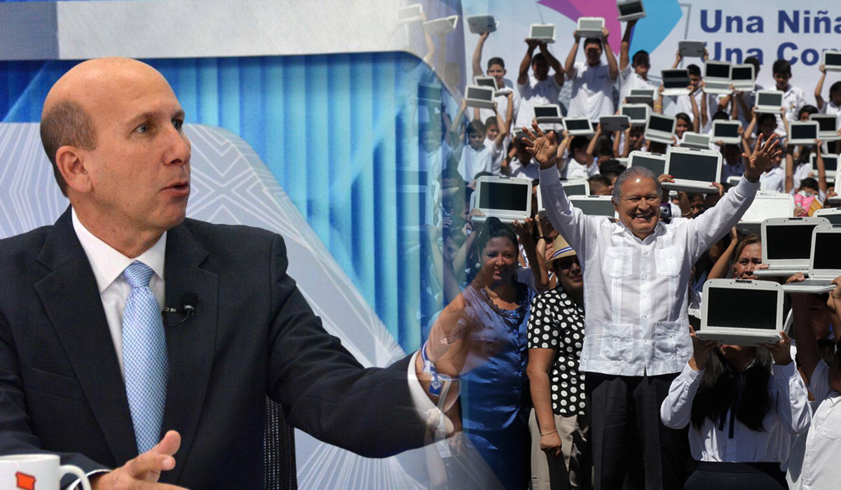 Simán dice que entrega de computadoras del Gobierno es solo para la foto y luego se las quitan siman-dice-que-entrega-de-computadoras-del-gobierno-es-solo-para-la-foto-y-luego-se-las-quitan