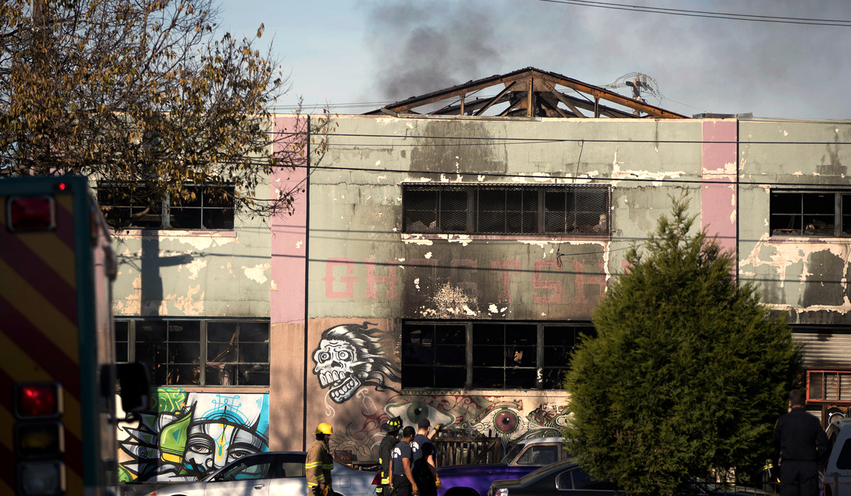 el-incendio-en-discoteca-clandestina-en-oakland-se-cobra-36-victimas-mortales