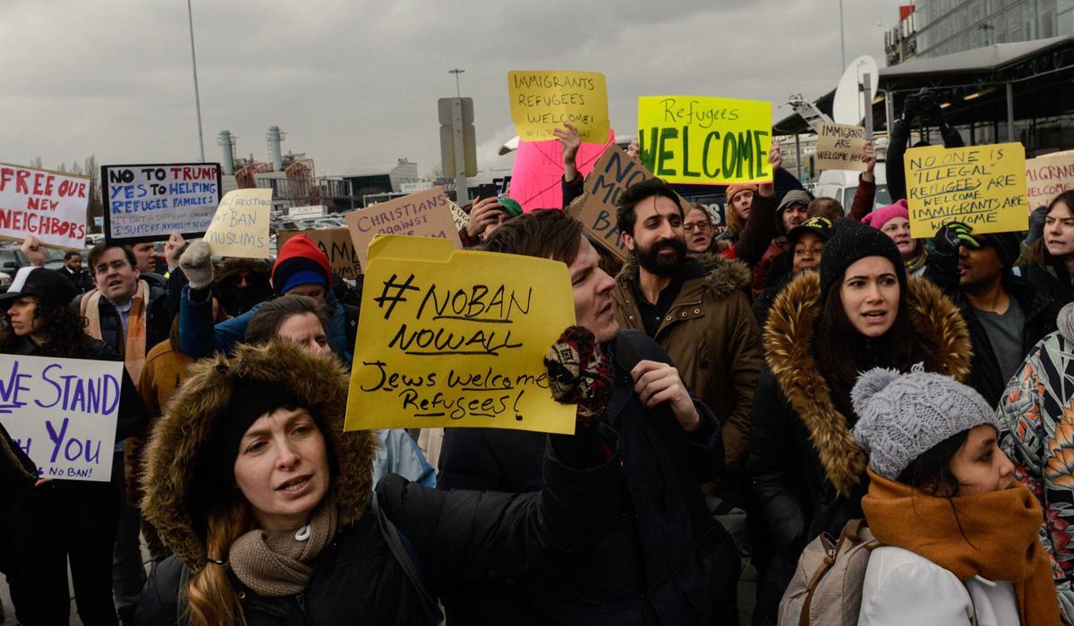 se-desarrollan-protestas-en-aeropuertos-de-ee-uu-contra-veto-de-trump-a-musulmanes