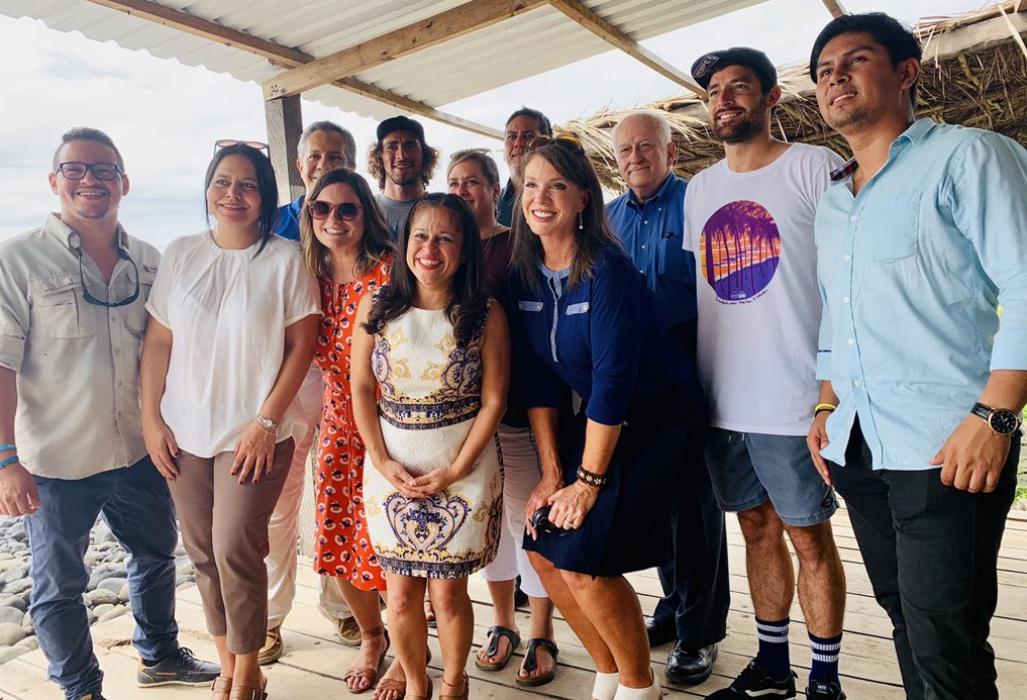 delegacion-de-california-el-salvador-tiene-lo-necesario-para-atraer-turistas