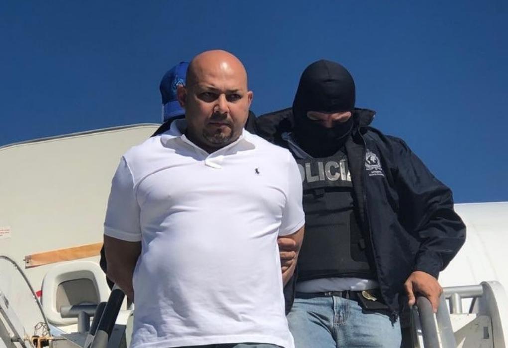 Capturan a exdiputado Silva acusado de lavado de dinero, tras ser deportado de EE.UU. capturan-a-exdiputado-silva-acusado-de-lavado-de-dinero-tras-ser-deportado-de-eeuu