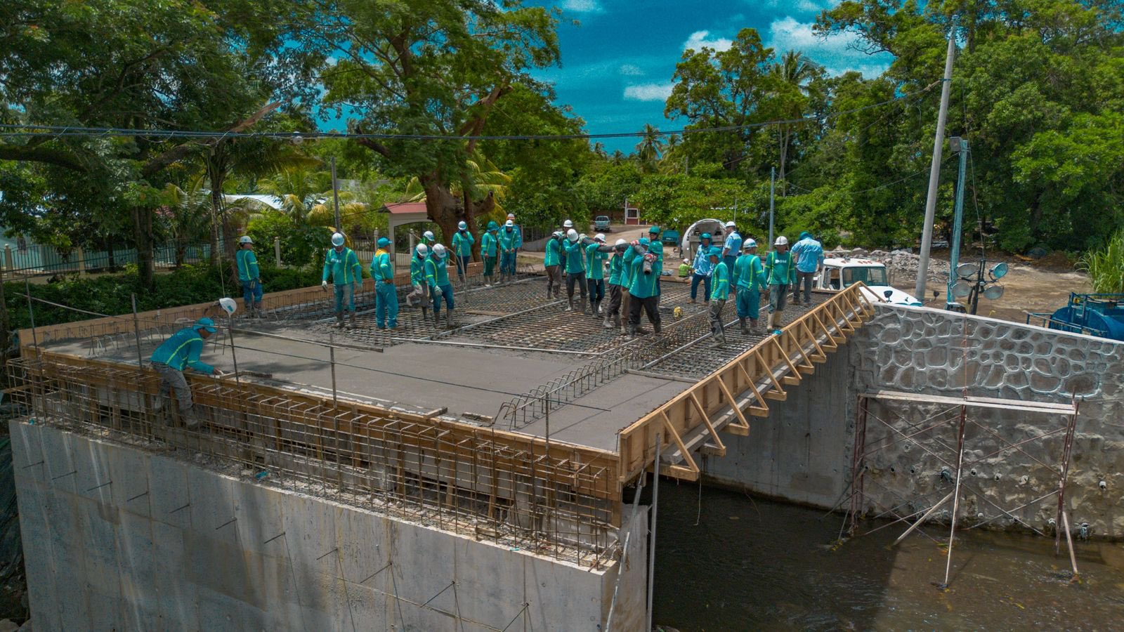 DOM avanza en la construcción de puente en Usulután Este dom-avanza-en-la-construccion-de-puente-en-usulutan-este